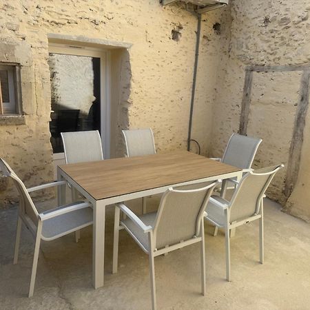 Appartement En Plein Coeur De Contres Le Controis-en-Sologne Luaran gambar